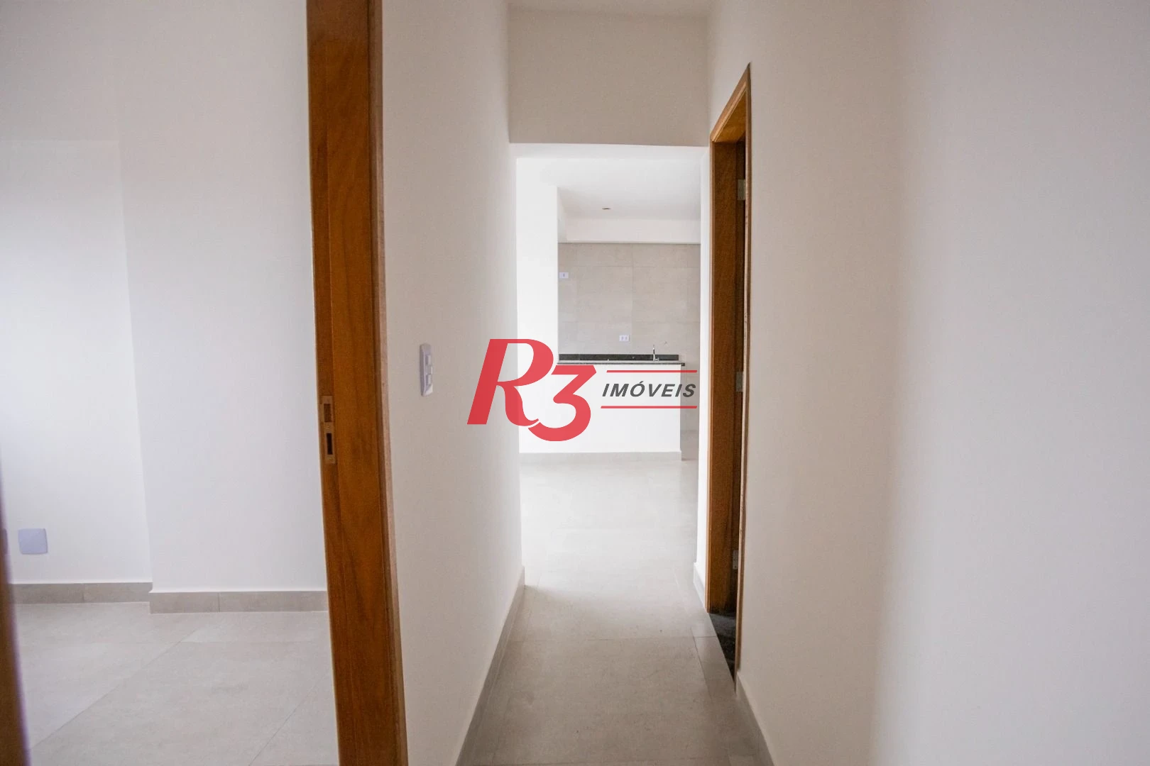 Apartamento com 2 dormitórios à venda, 55 m² por R$ 570.000,00 - Marapé - Santos/SP
