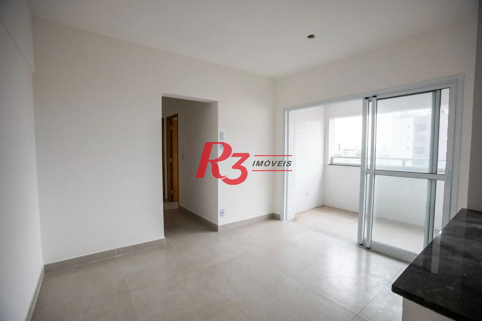 Apartamento com 2 dormitórios à venda, 55 m² por R$ 570.000,00 - Marapé - Santos/SP