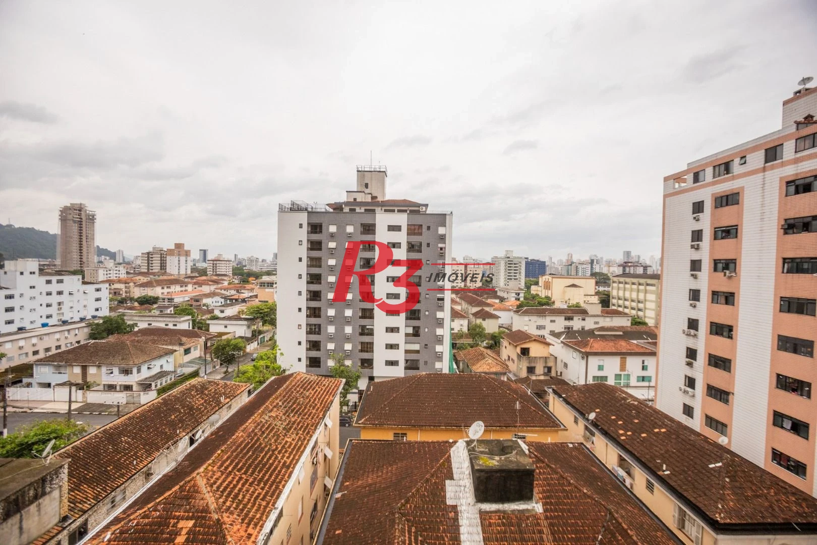 Apartamento com 2 dormitórios à venda, 55 m² por R$ 570.000,00 - Marapé - Santos/SP