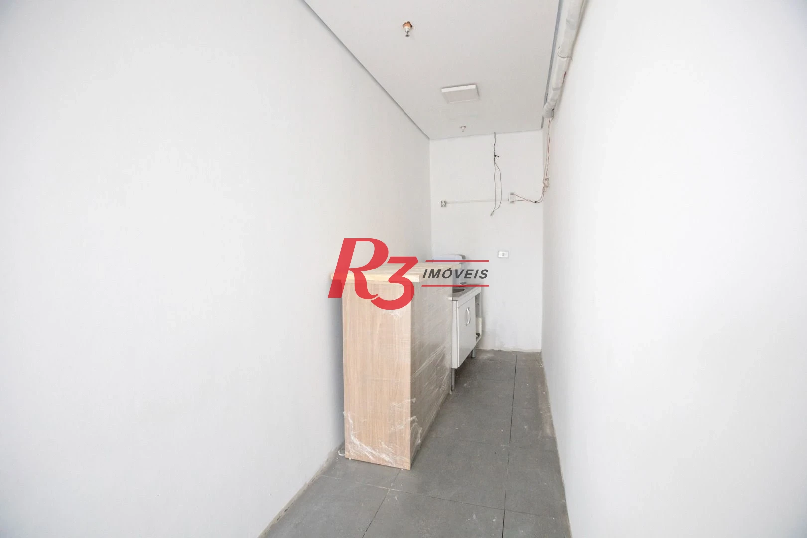 Sala, 179 m² - venda por R$ 1.772.000,00 ou aluguel por R$ 13.600,00/mês - Ponta da Praia - Santos/SP