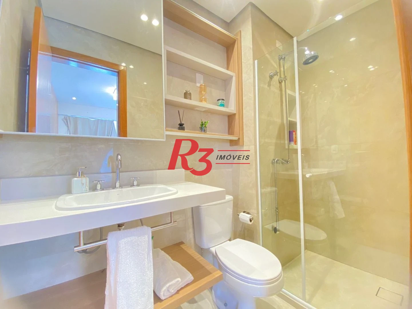 Apartamento com 1 dormitório para alugar, 45 m² por R$ 6.000,00/mês - Boqueirão - Santos/SP