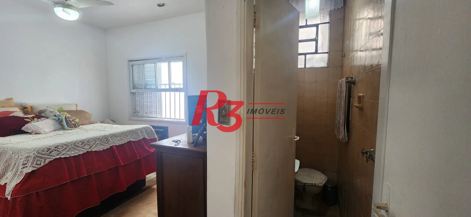 Casa com 3 dormitórios à venda, 117 m² por R$ 790.000,00 - Aparecida - Santos/SP