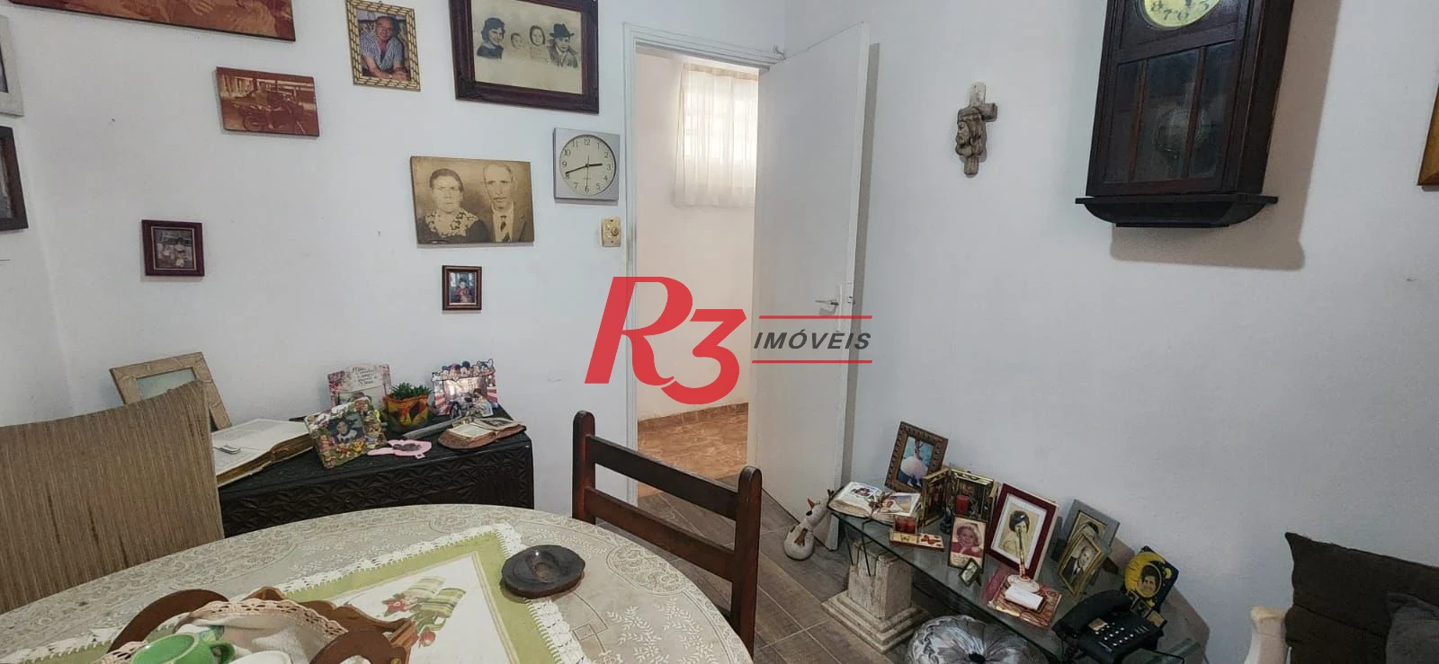Casa com 3 dormitórios à venda, 117 m² por R$ 790.000,00 - Aparecida - Santos/SP
