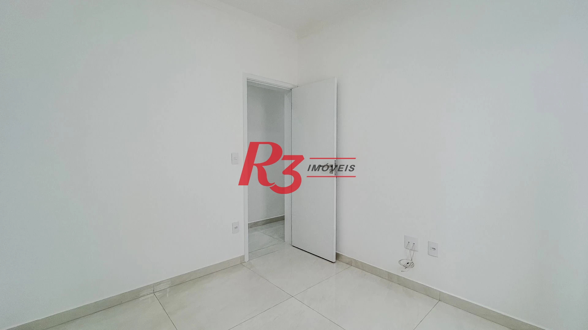 Casa com 3 dormitórios à venda, 95 m² por R$ 775.000,00 - Ponta da Praia - Santos/SP