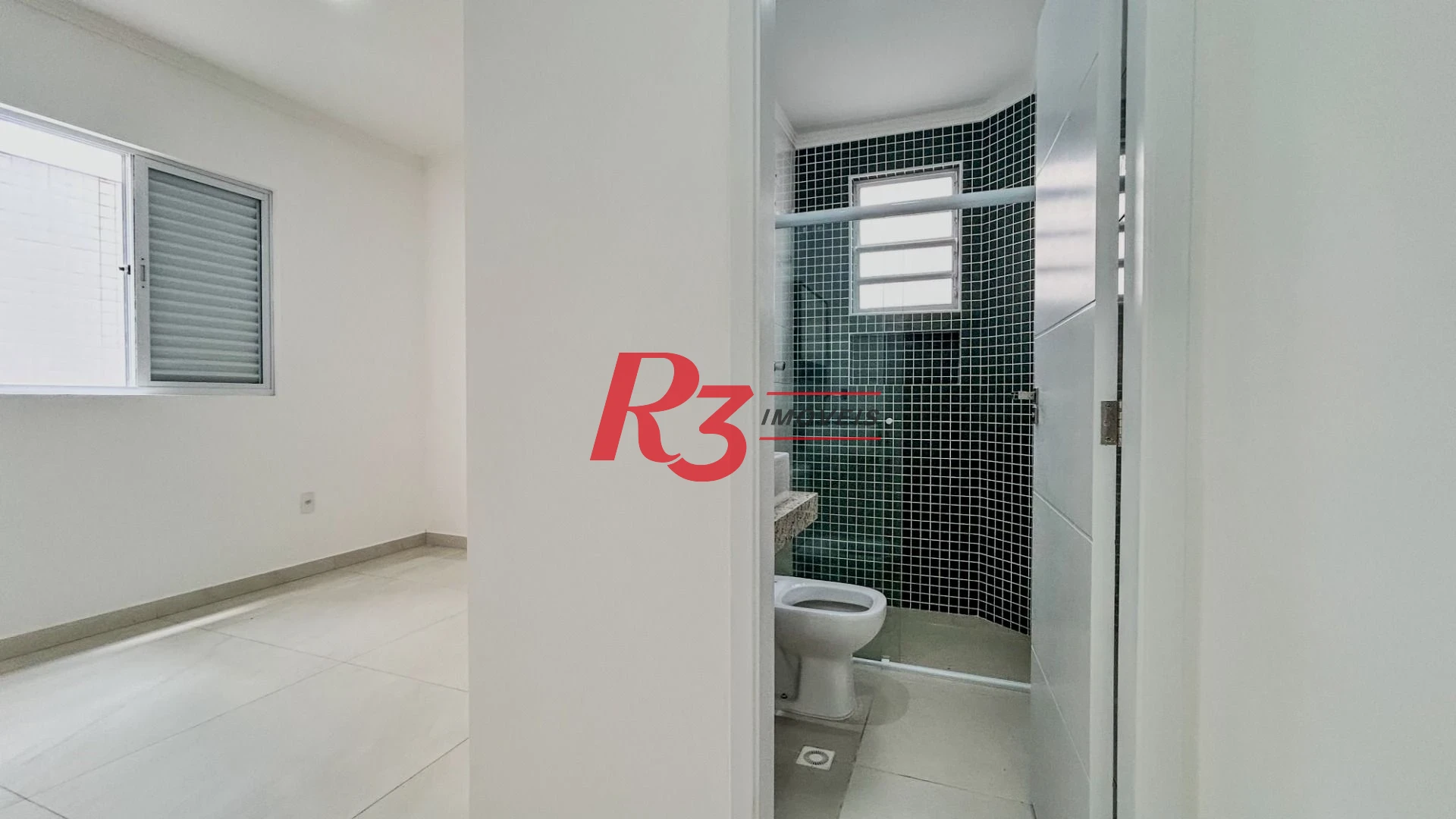 Casa com 3 dormitórios à venda, 95 m² por R$ 775.000,00 - Ponta da Praia - Santos/SP