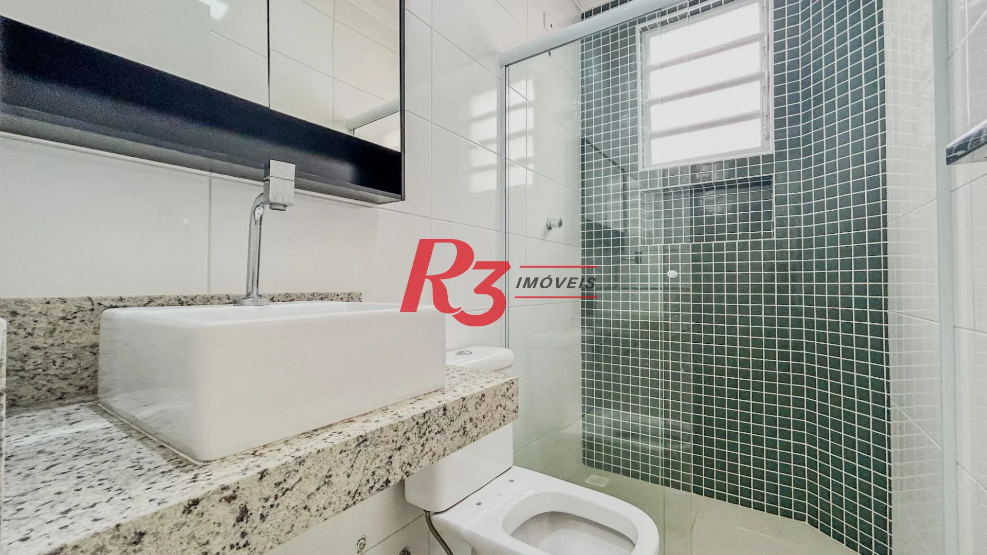 Casa com 3 dormitórios à venda, 95 m² por R$ 775.000,00 - Ponta da Praia - Santos/SP