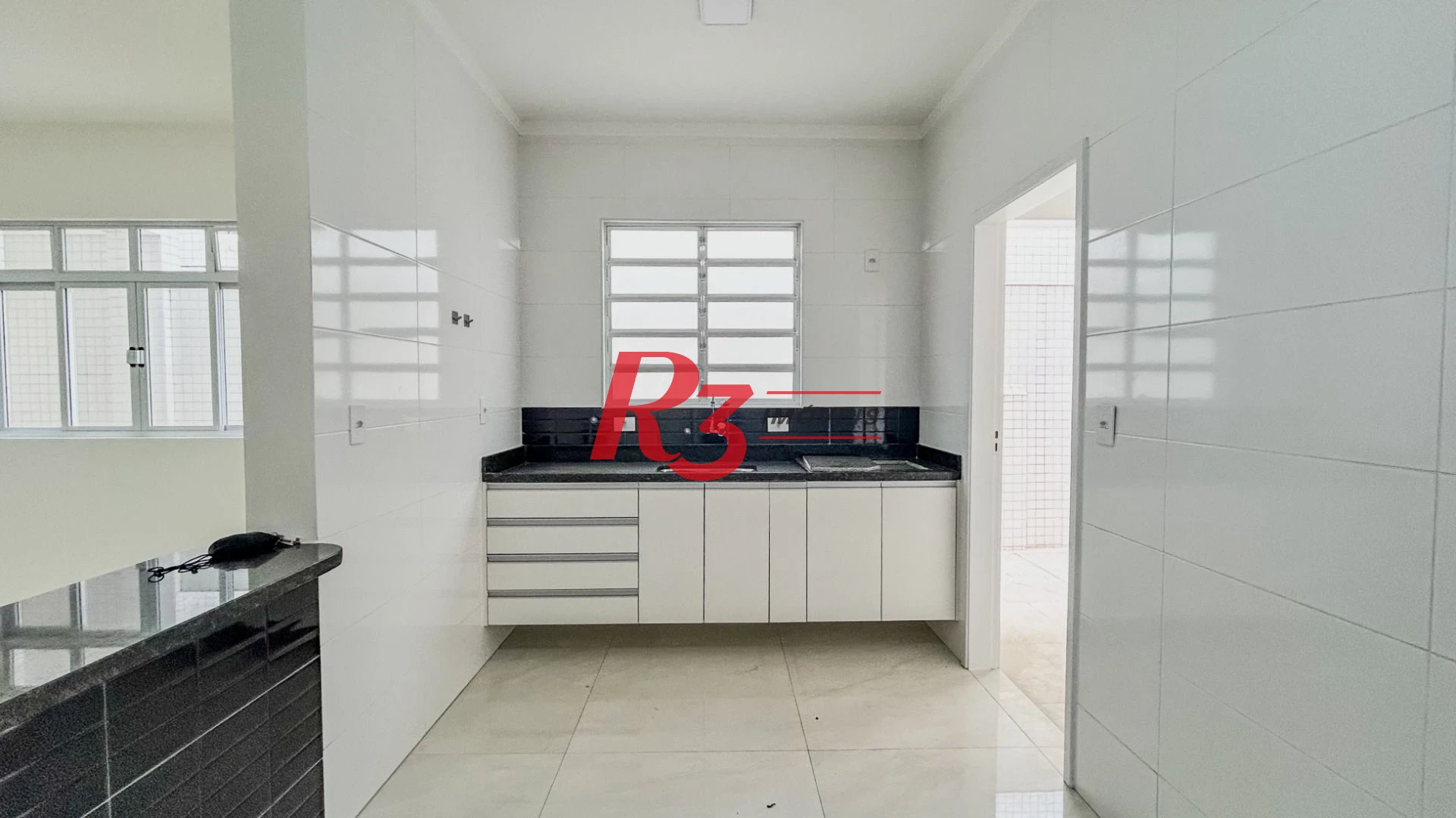 Casa com 3 dormitórios à venda, 95 m² por R$ 775.000,00 - Ponta da Praia - Santos/SP