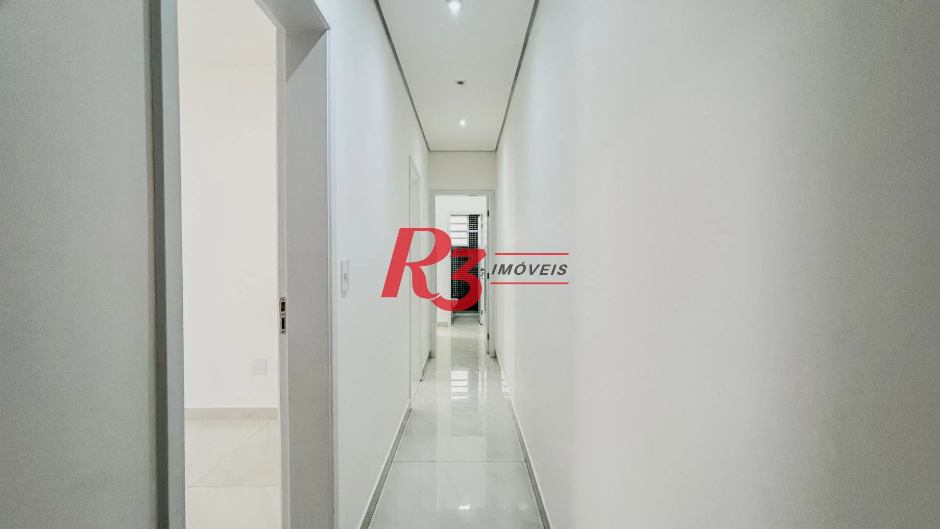 Casa com 3 dormitórios à venda, 95 m² por R$ 775.000,00 - Ponta da Praia - Santos/SP