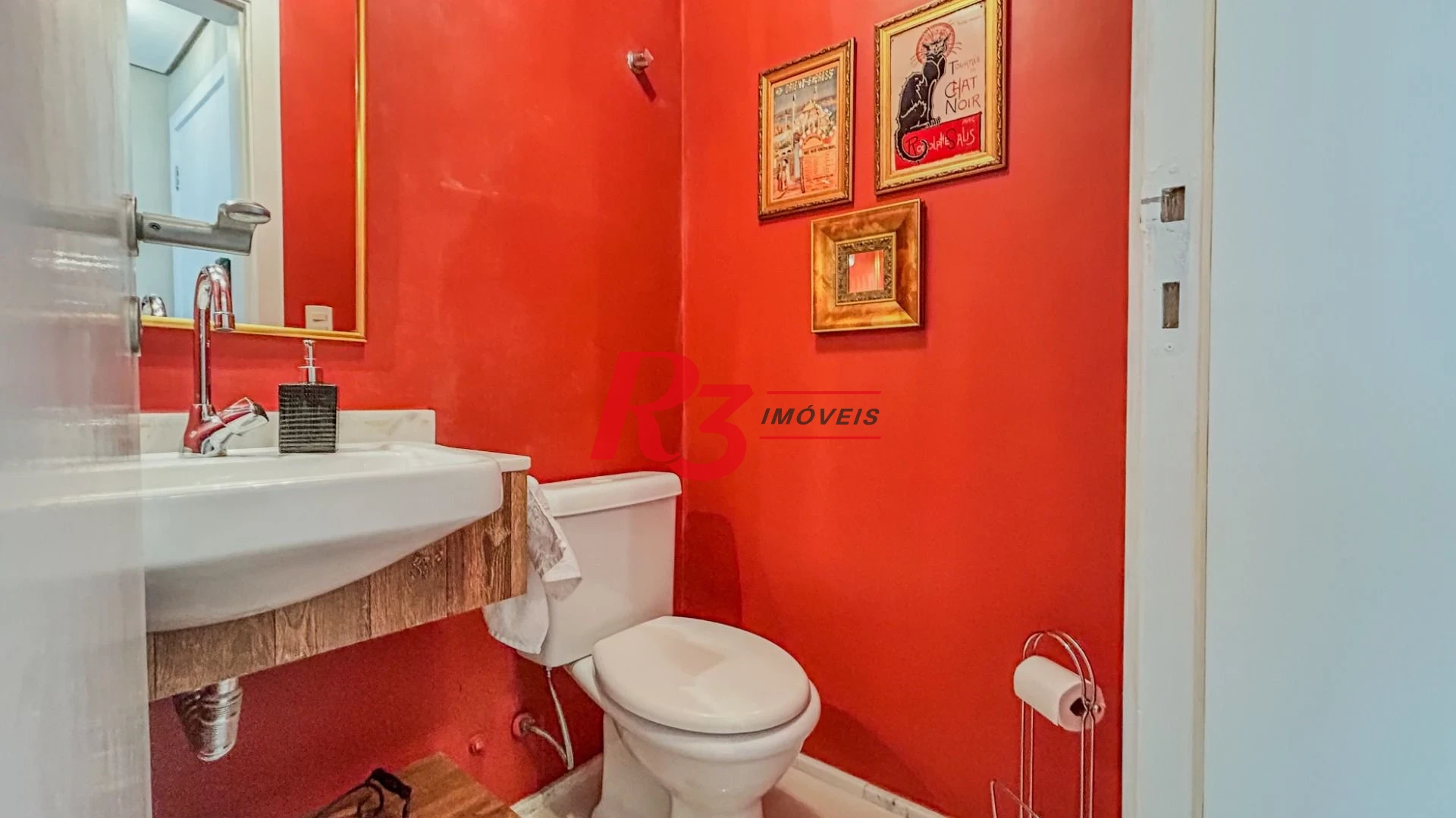 Apartamento com 3 dormitórios à venda, 130 m² por R$ 1.740.000,00 - Gonzaga - Santos/SP