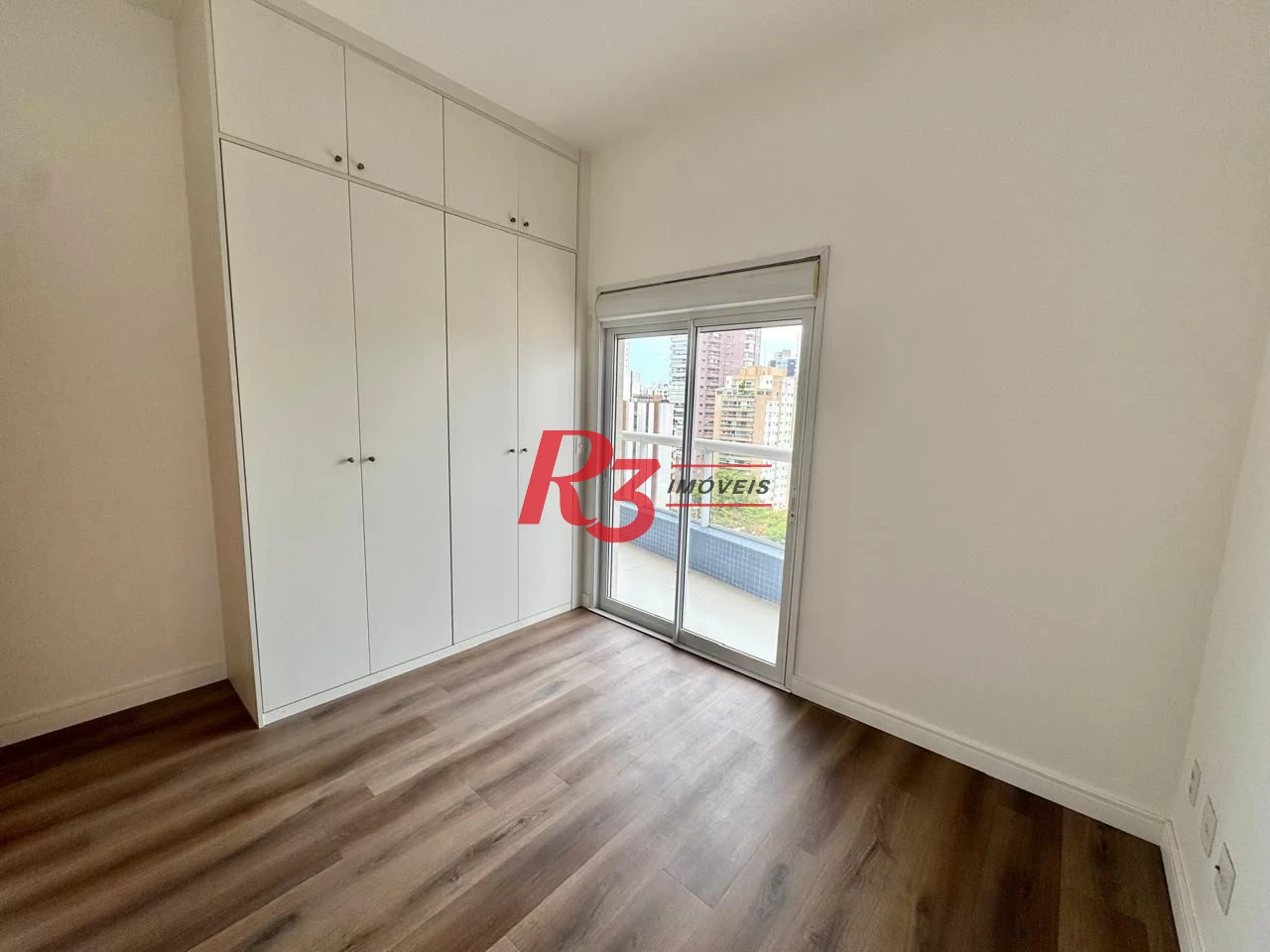 Apartamento com 3 dormitórios à venda, 131 m² por R$ 1.800.000,00 - Boqueirão - Santos/SP
