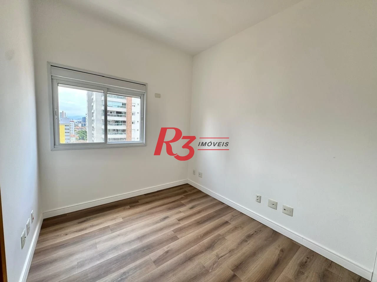 Apartamento com 3 dormitórios à venda, 131 m² por R$ 1.800.000,00 - Boqueirão - Santos/SP