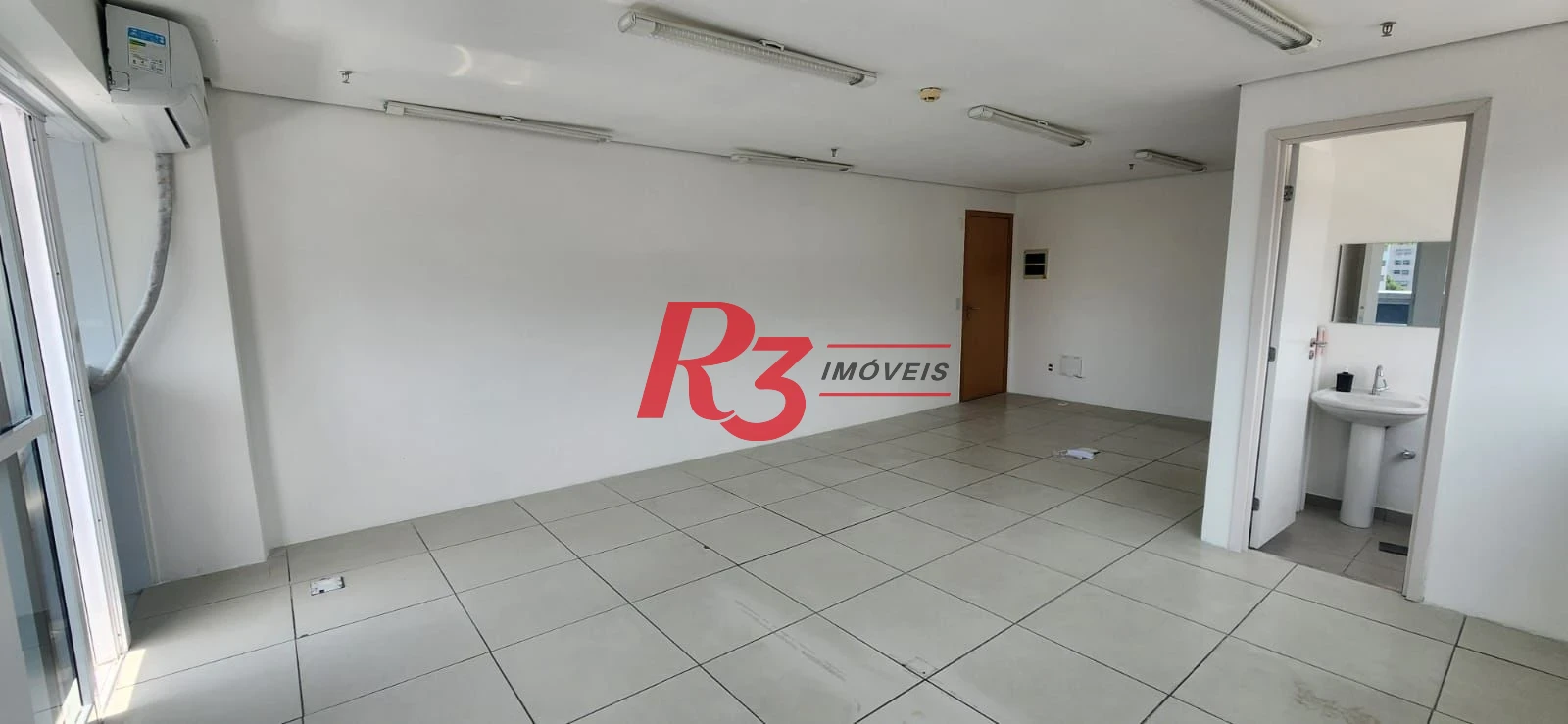 Sala à venda, 46 m² por R$ 310.000,00 - Vila Belmiro - Santos/SP
