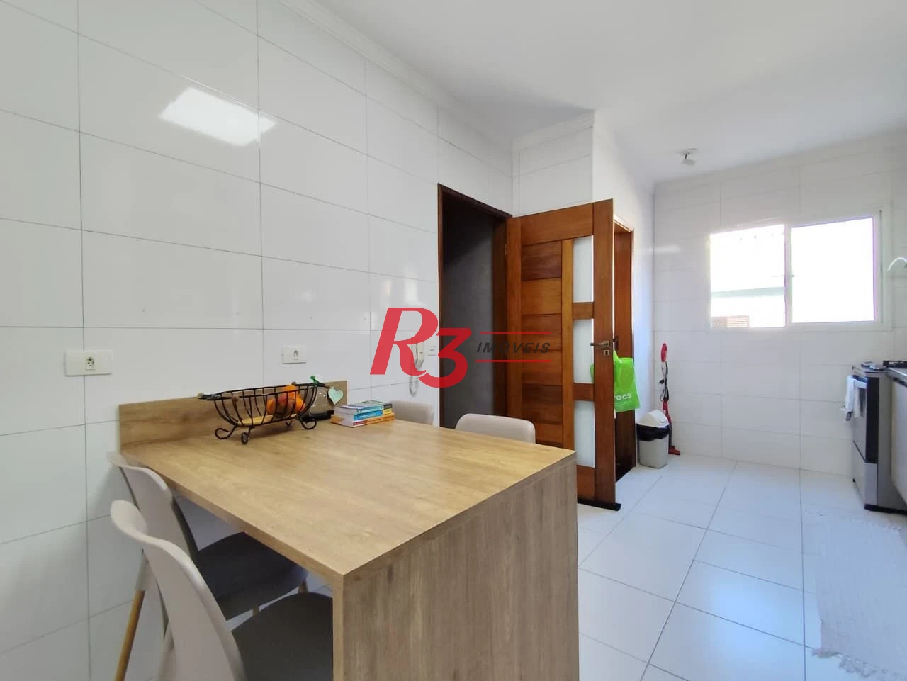 Casa com 3 dormitórios à venda, 165 m² por R$ 1.100.000,00 - Marapé - Santos/SP