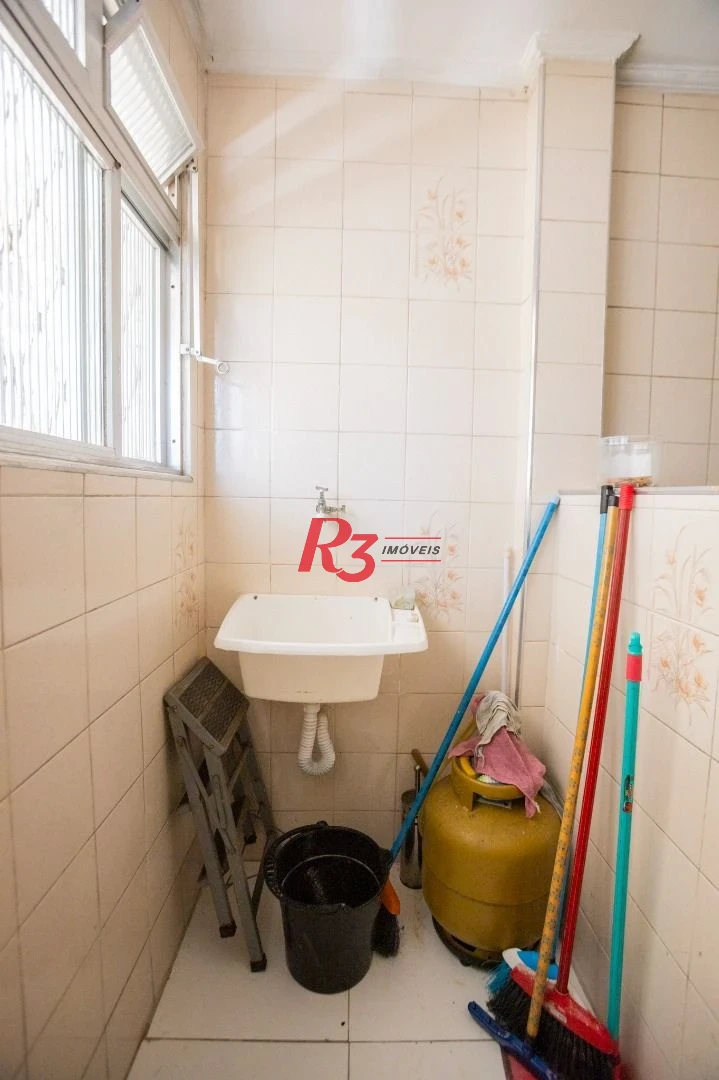 Apartamento com 1 dormitório à venda, 47 m² por R$ 390.000,00 - Gonzaga - Santos/SP