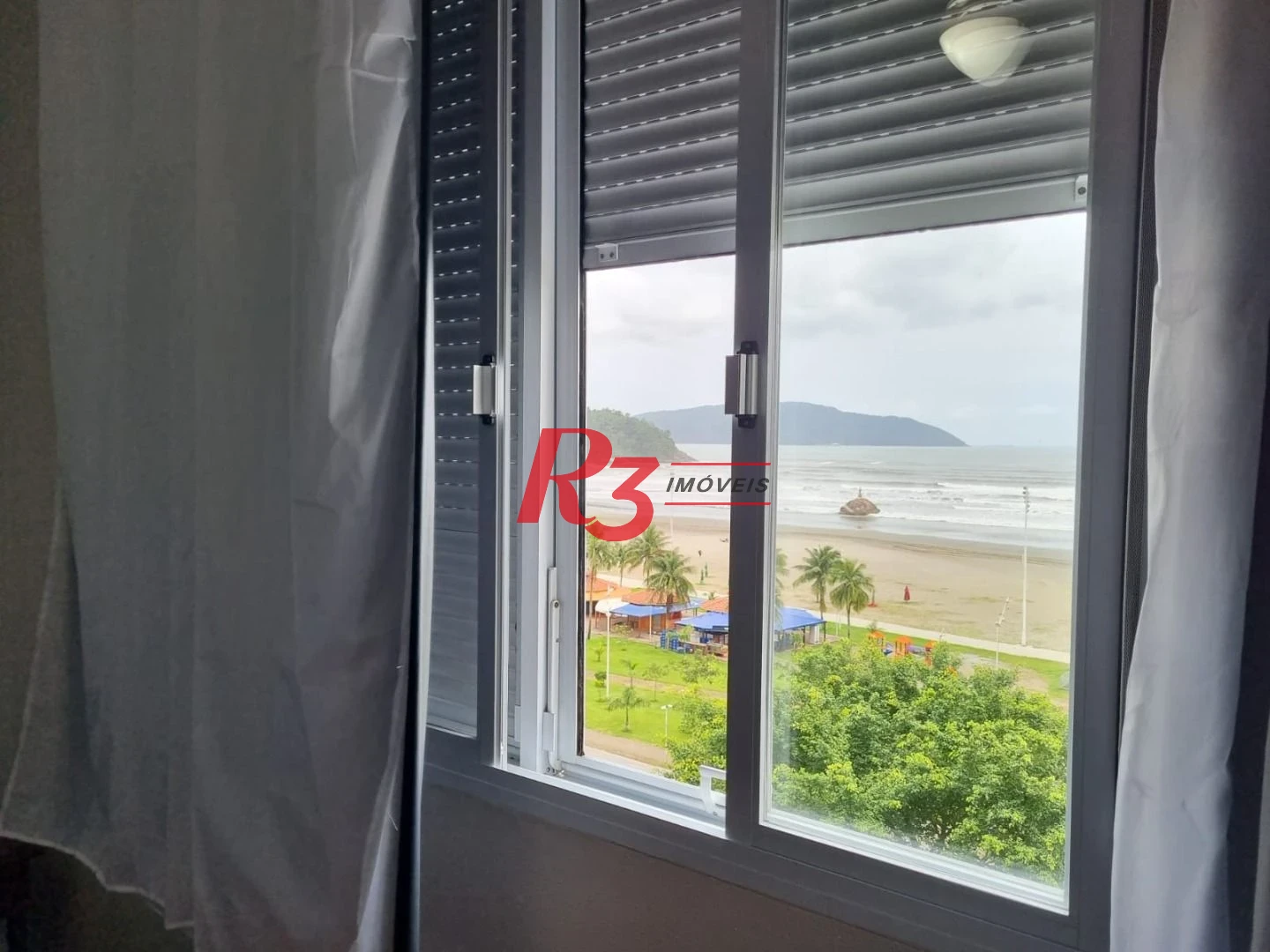 Apartamento com 3 dormitórios à venda, 134 m² por R$ 850.000,00 - Itararé - São Vicente/SP