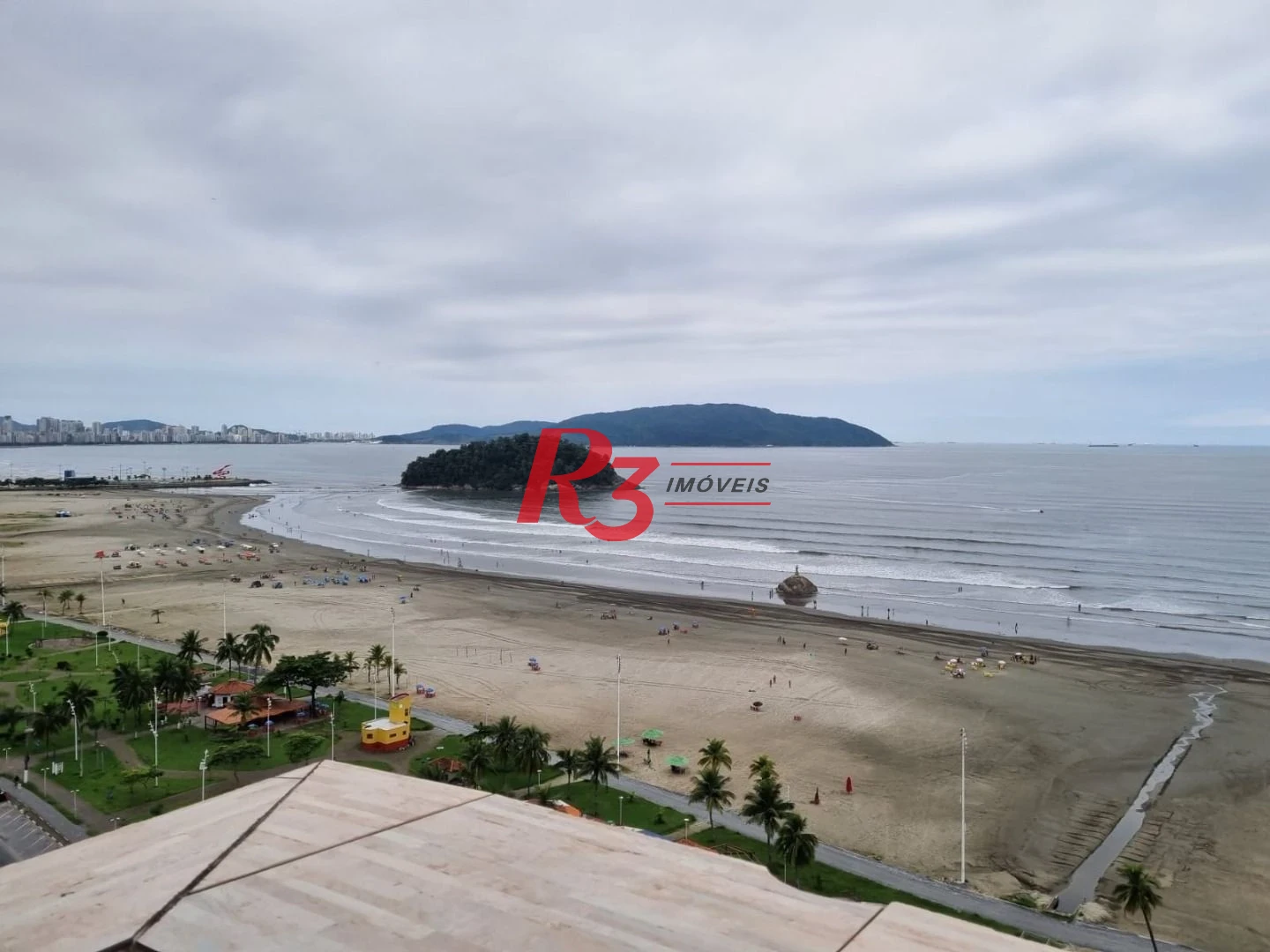 Apartamento com 3 dormitórios à venda, 134 m² por R$ 850.000,00 - Itararé - São Vicente/SP