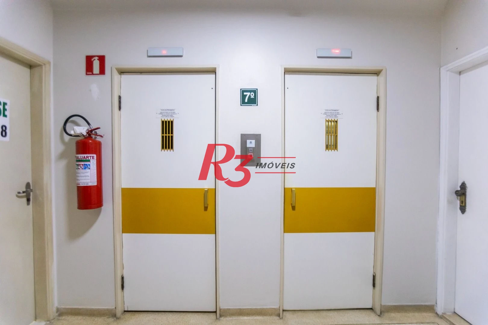 Sala para alugar, 35 m² por R$ 3.000,00/mês - Gonzaga - Santos/SP