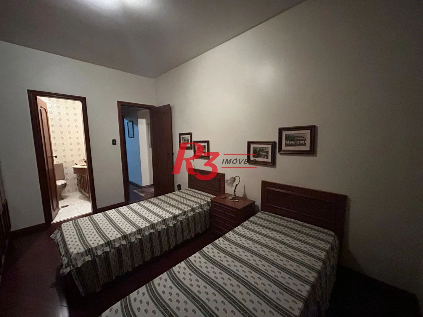 Apartamento com 2 dormitórios à venda, 99 m² por R$ 460.000,00 - Itararé - São Vicente/SP