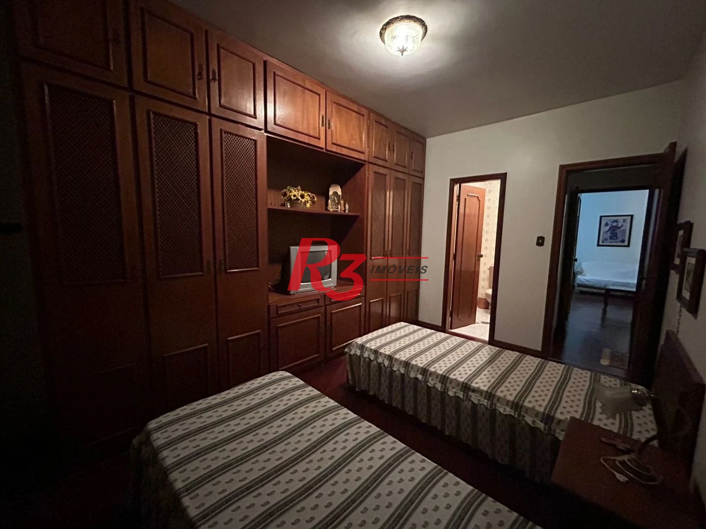 Apartamento com 2 dormitórios à venda, 99 m² por R$ 460.000,00 - Itararé - São Vicente/SP