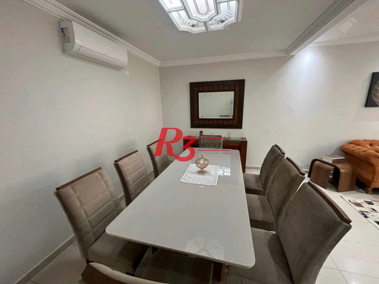 Casa com 3 dormitórios à venda, 141 m² por R$ 690.000,00 - Centro - São Vicente/SP