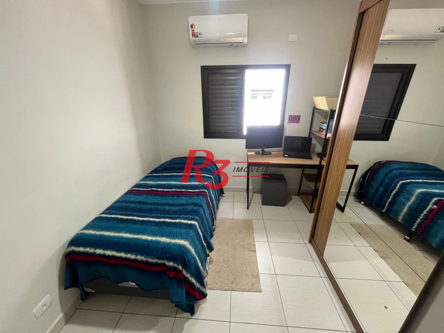 Casa com 3 dormitórios à venda, 141 m² por R$ 690.000,00 - Centro - São Vicente/SP