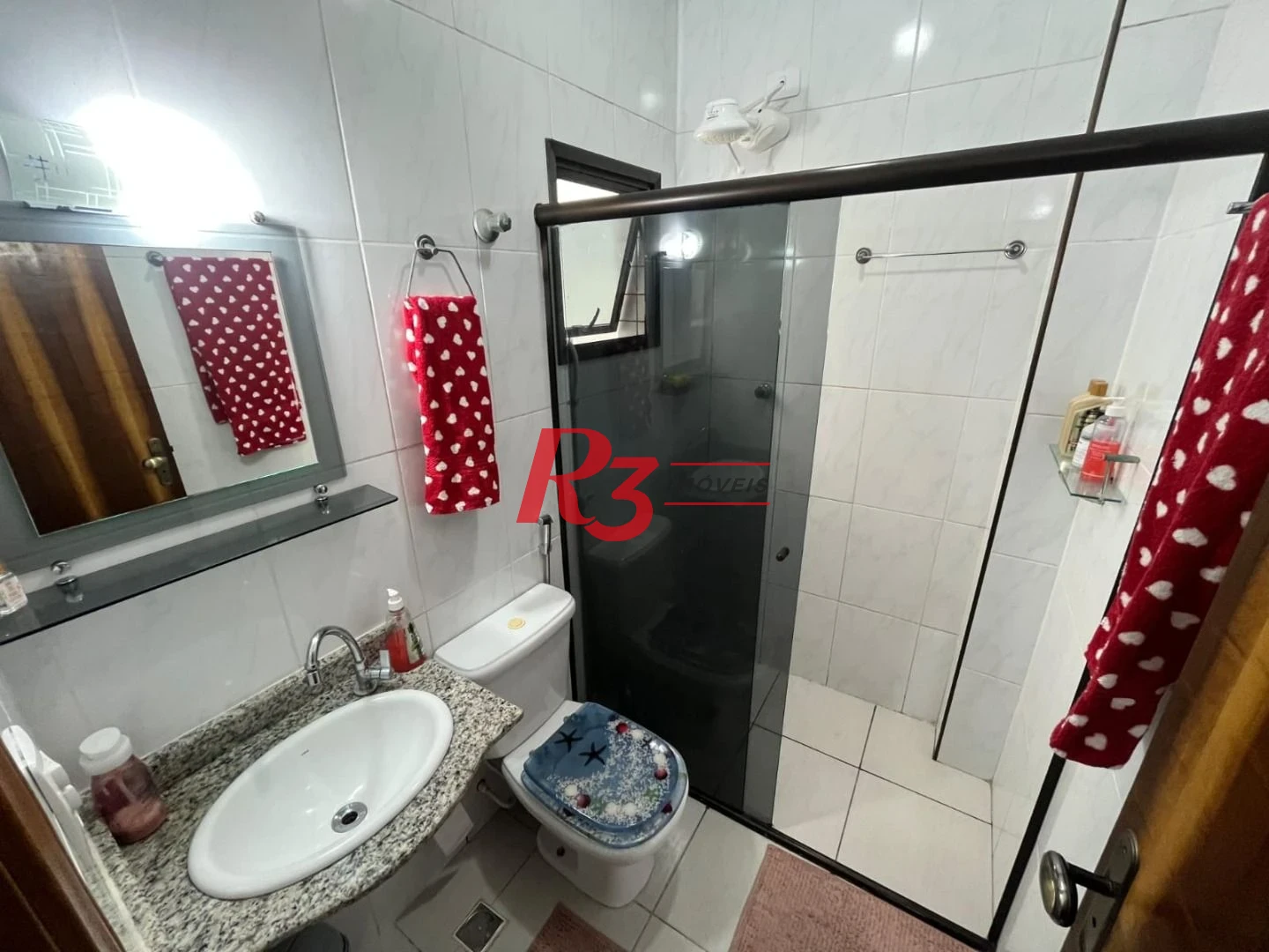 Casa com 3 dormitórios à venda, 141 m² por R$ 690.000,00 - Centro - São Vicente/SP
