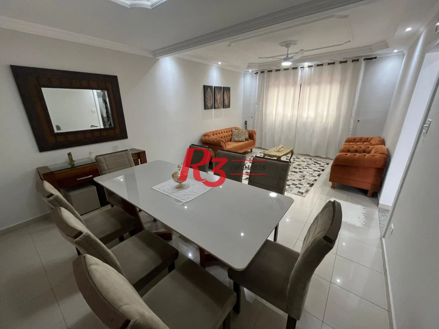 Casa com 3 dormitórios à venda, 141 m² por R$ 690.000,00 - Centro - São Vicente/SP