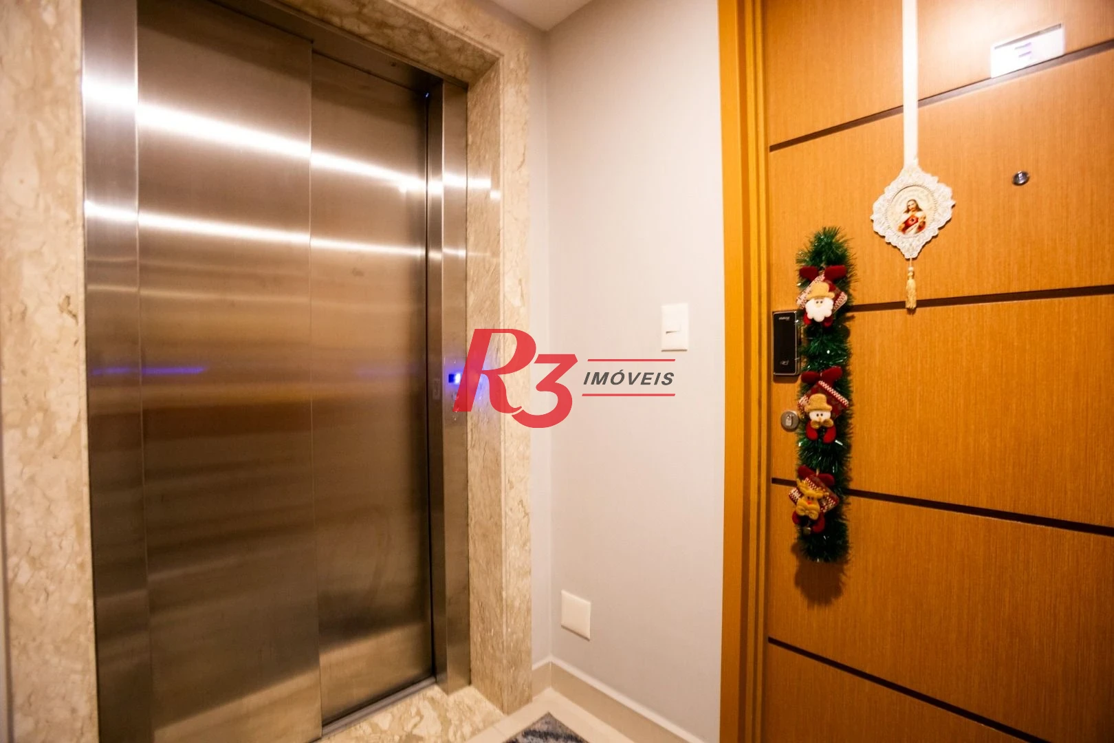Apartamento com 3 dormitórios à venda, 110 m² por R$ 1.890.000,00 - Boqueirão - Santos/SP