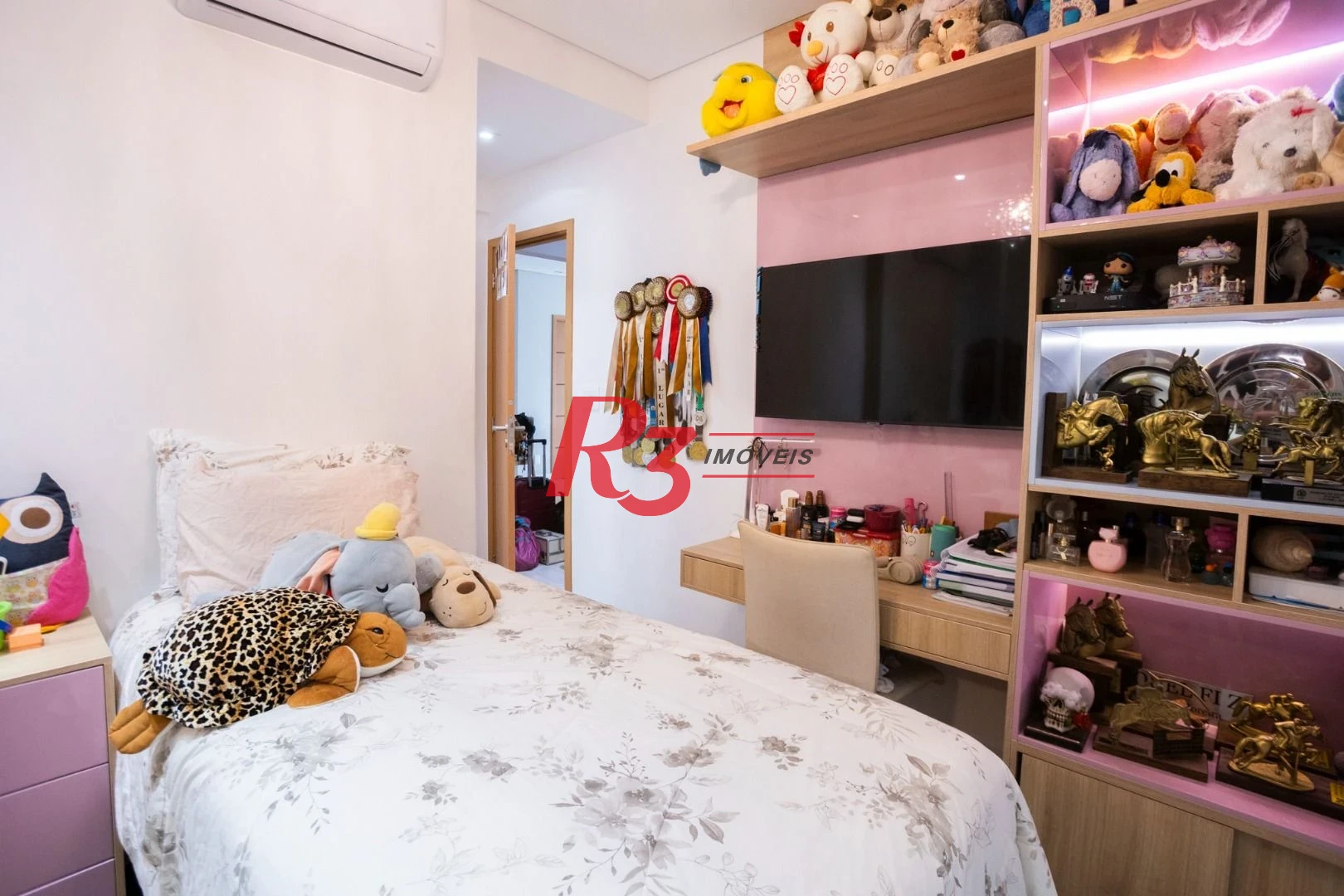 Apartamento com 3 dormitórios à venda, 110 m² por R$ 1.890.000,00 - Boqueirão - Santos/SP