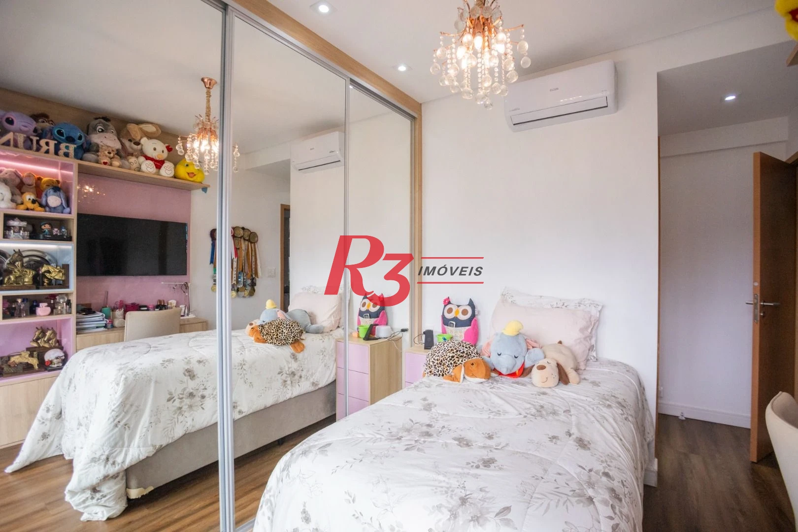 Apartamento com 3 dormitórios à venda, 110 m² por R$ 1.890.000,00 - Boqueirão - Santos/SP