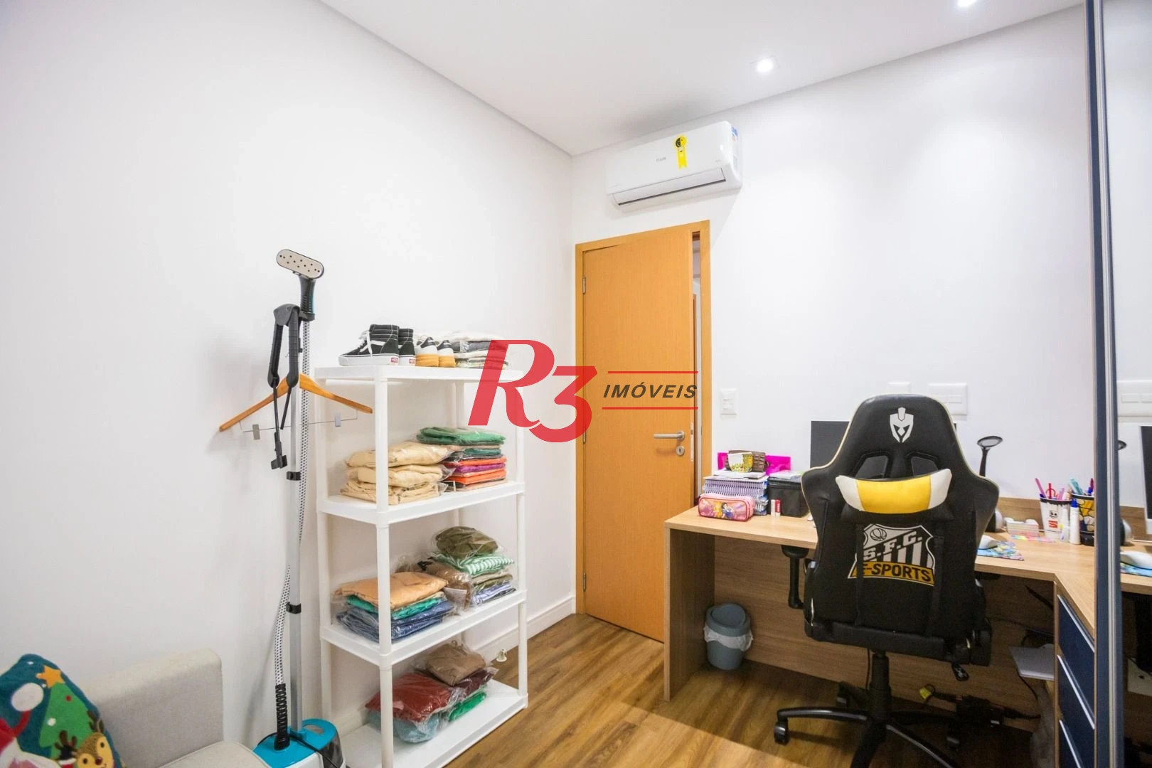 Apartamento com 3 dormitórios à venda, 110 m² por R$ 1.890.000,00 - Boqueirão - Santos/SP