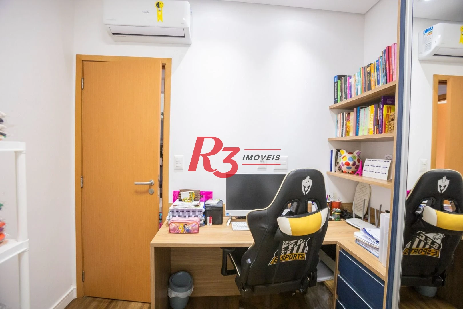 Apartamento com 3 dormitórios à venda, 110 m² por R$ 1.890.000,00 - Boqueirão - Santos/SP