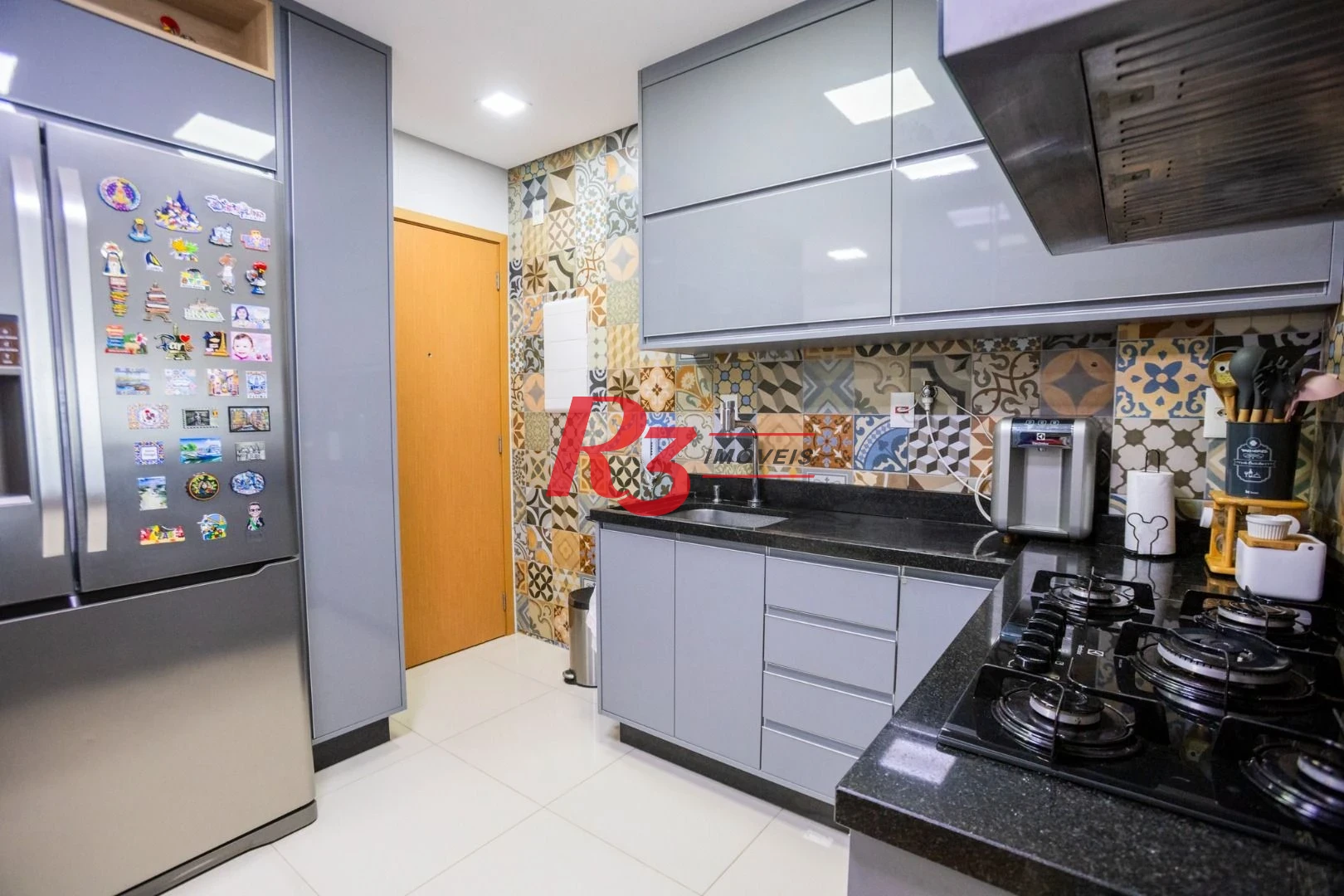 Apartamento com 3 dormitórios à venda, 110 m² por R$ 1.890.000,00 - Boqueirão - Santos/SP