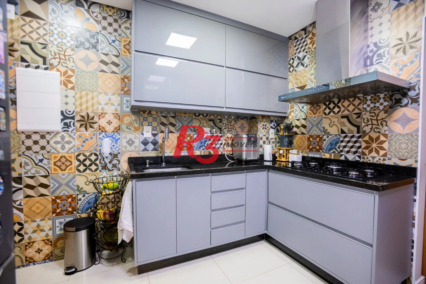 Apartamento com 3 dormitórios à venda, 110 m² por R$ 1.890.000,00 - Boqueirão - Santos/SP