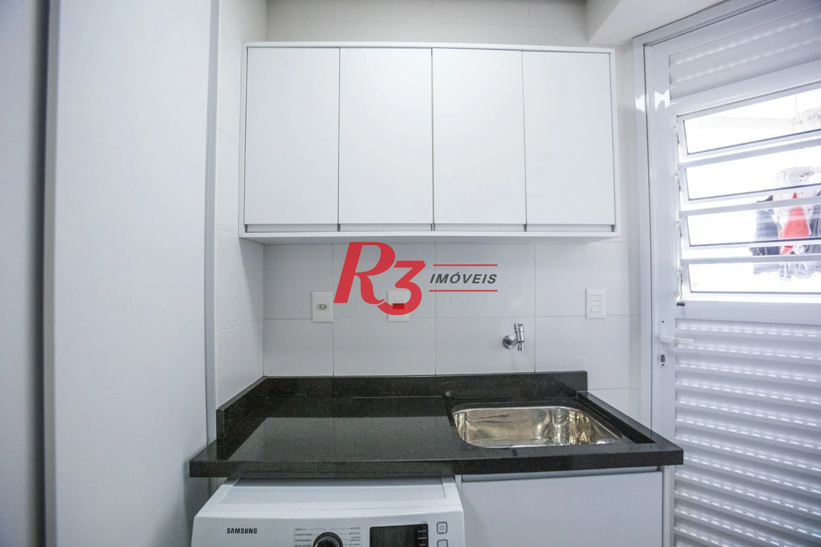 Apartamento com 3 dormitórios à venda, 110 m² por R$ 1.890.000,00 - Boqueirão - Santos/SP