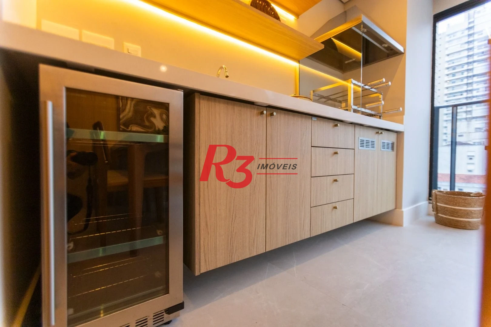 Apartamento com 3 dormitórios à venda, 132 m² por R$ 2.390.000,00 - Pompéia - Santos/SP