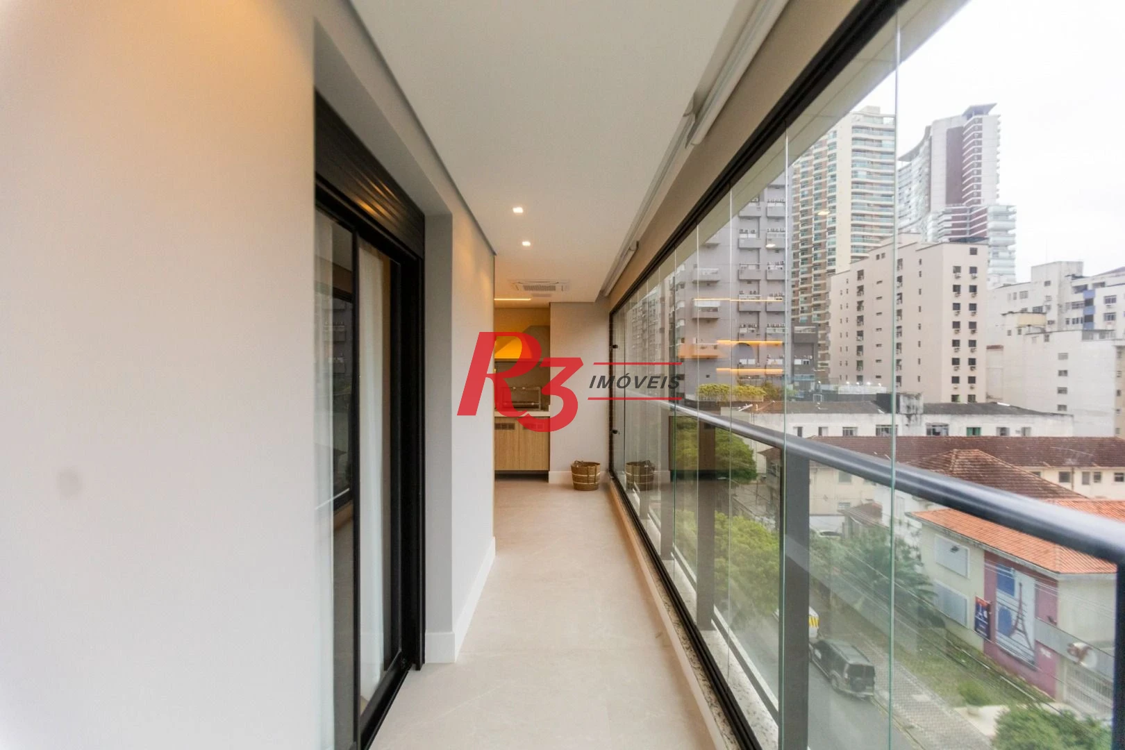 Apartamento com 3 dormitórios à venda, 132 m² por R$ 2.390.000,00 - Pompéia - Santos/SP
