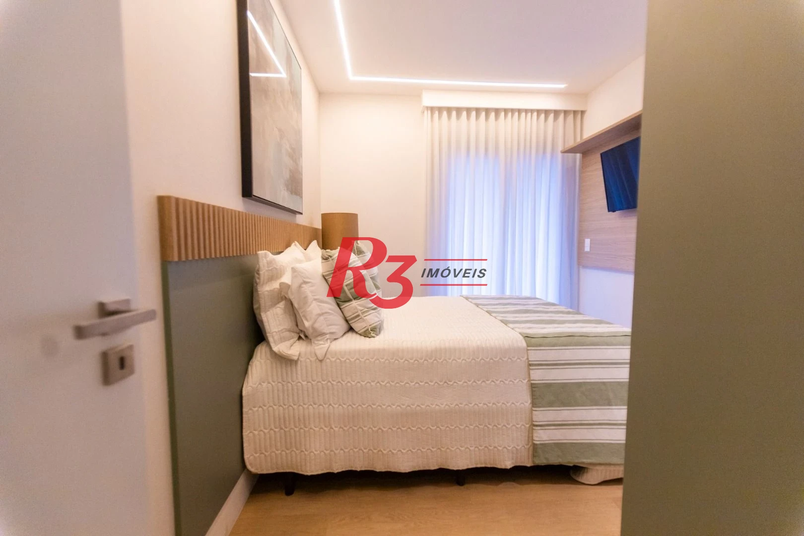 Apartamento com 3 dormitórios à venda, 132 m² por R$ 2.390.000,00 - Pompéia - Santos/SP