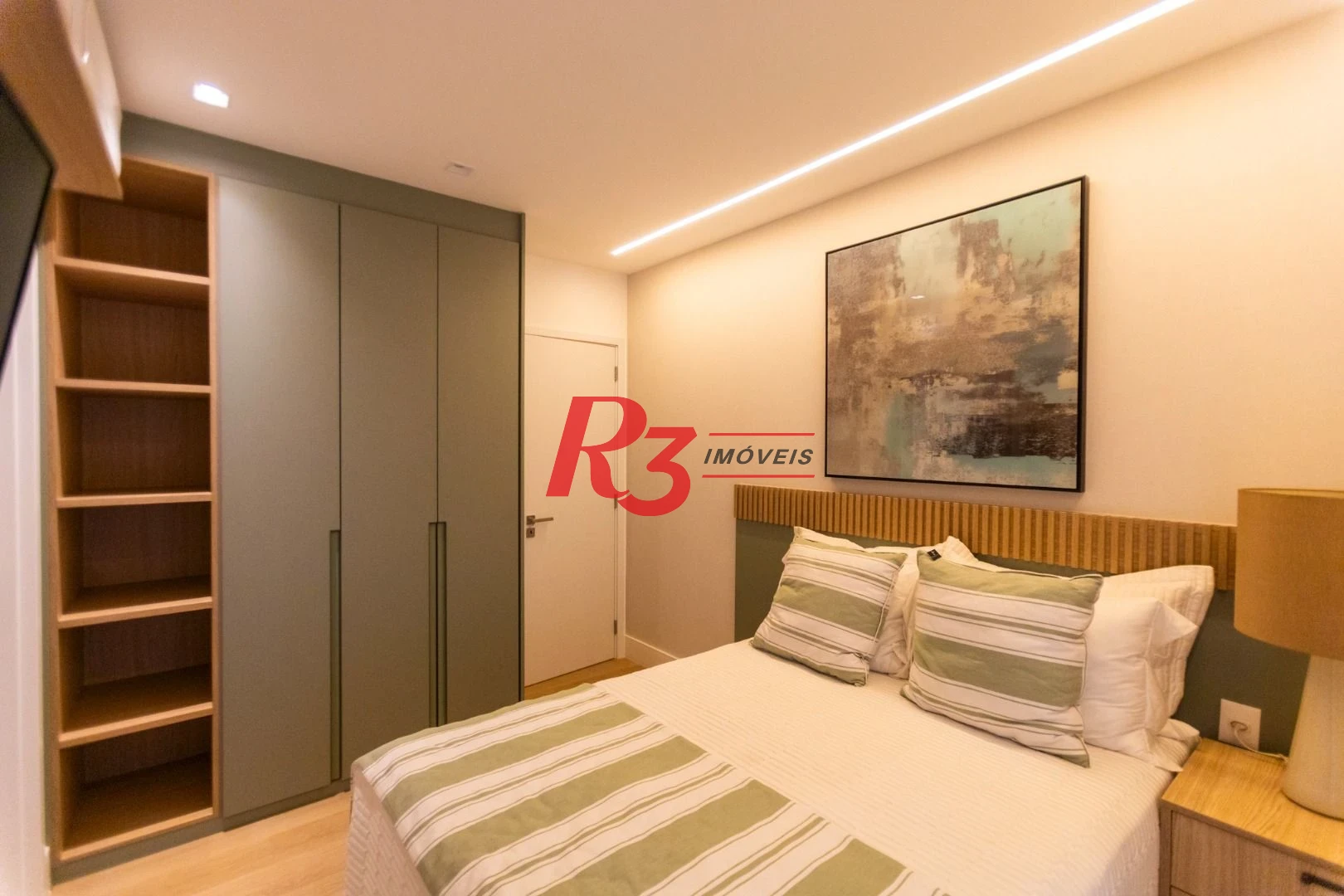 Apartamento com 3 dormitórios à venda, 132 m² por R$ 2.390.000,00 - Pompéia - Santos/SP