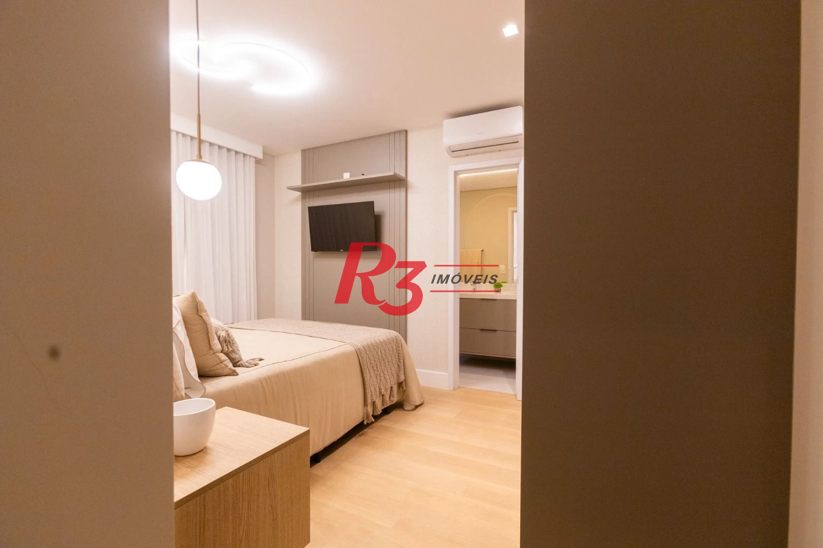 Apartamento com 3 dormitórios à venda, 132 m² por R$ 2.390.000,00 - Pompéia - Santos/SP