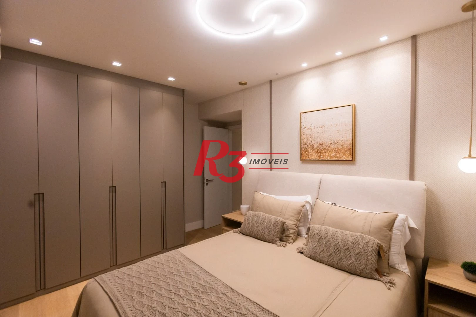 Apartamento com 3 dormitórios à venda, 132 m² por R$ 2.390.000,00 - Pompéia - Santos/SP