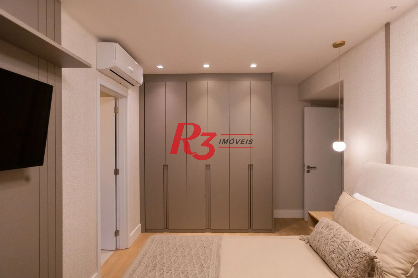 Apartamento com 3 dormitórios à venda, 132 m² por R$ 2.390.000,00 - Pompéia - Santos/SP
