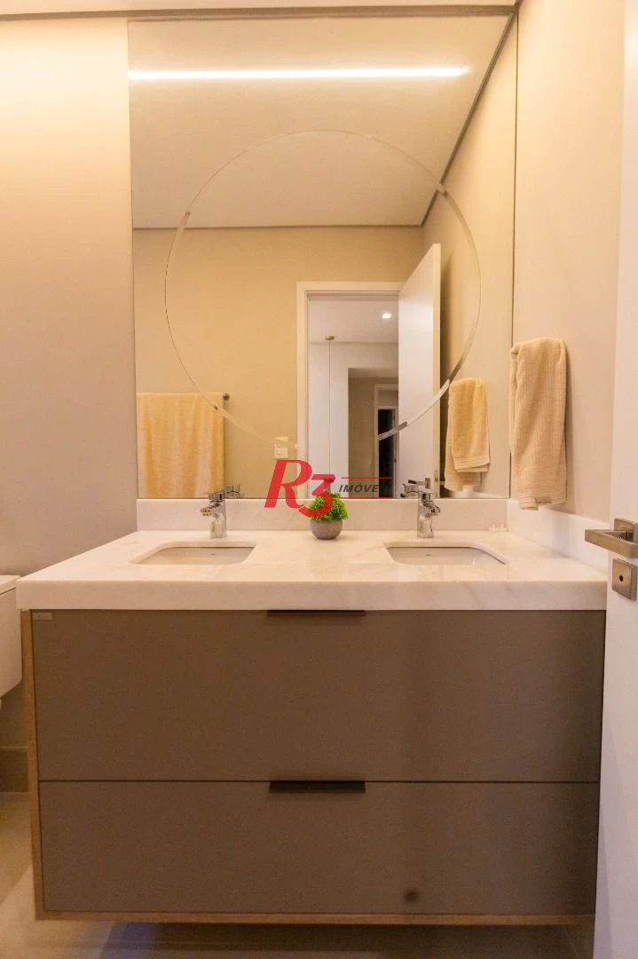 Apartamento com 3 dormitórios à venda, 132 m² por R$ 2.390.000,00 - Pompéia - Santos/SP