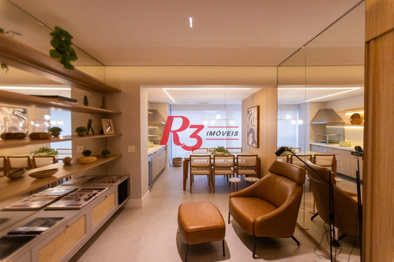 Apartamento com 3 dormitórios à venda, 132 m² por R$ 2.390.000,00 - Pompéia - Santos/SP