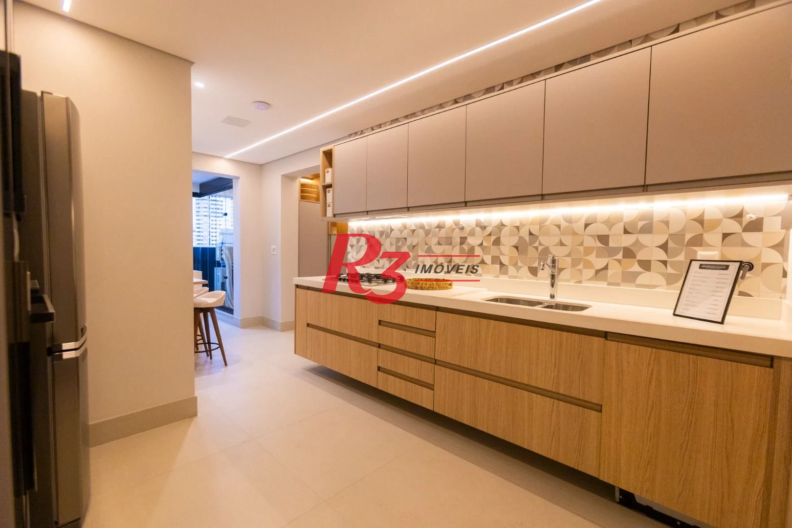 Apartamento com 3 dormitórios à venda, 132 m² por R$ 2.390.000,00 - Pompéia - Santos/SP