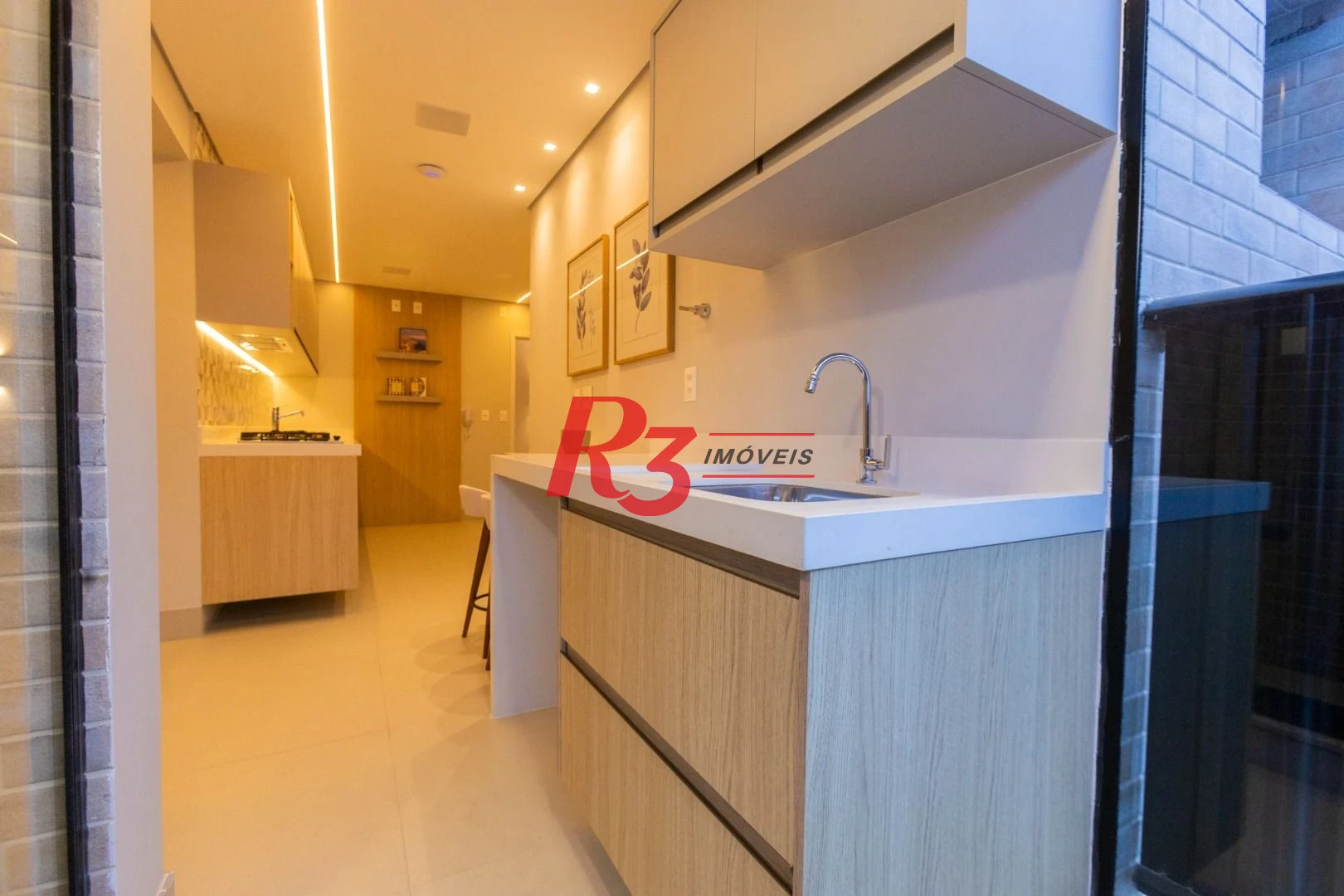 Apartamento com 3 dormitórios à venda, 132 m² por R$ 2.390.000,00 - Pompéia - Santos/SP