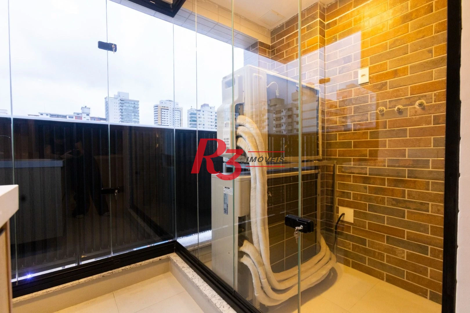 Apartamento com 3 dormitórios à venda, 132 m² por R$ 2.390.000,00 - Pompéia - Santos/SP
