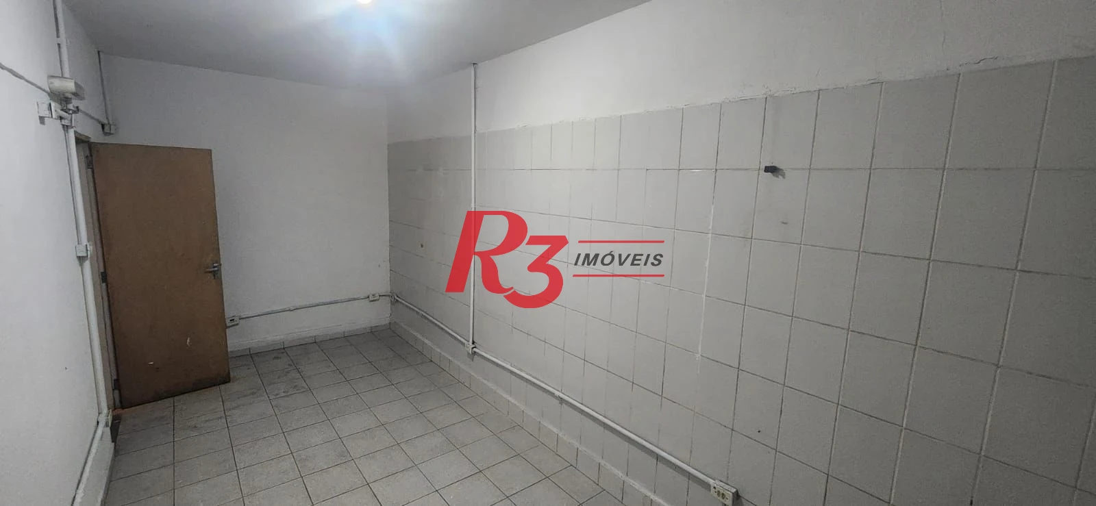 Galpão para alugar, 879 m² por R$ 35.000,01/mês - Encruzilhada - Santos/SP