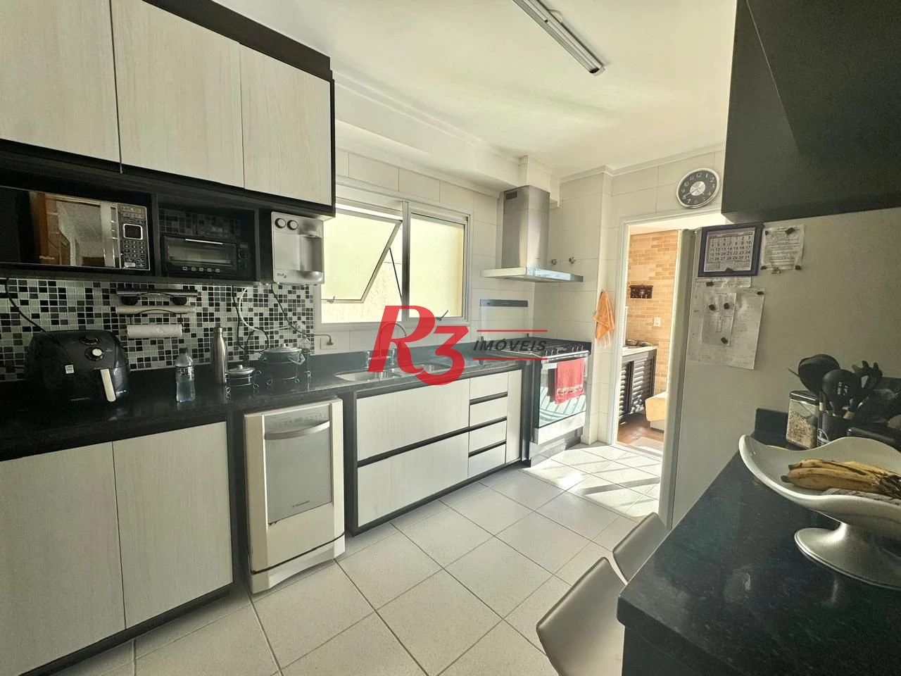 Apartamento com 3 dormitórios para alugar, 160 m² por R$ 12.000,00/mês - Gonzaga - Santos/SP