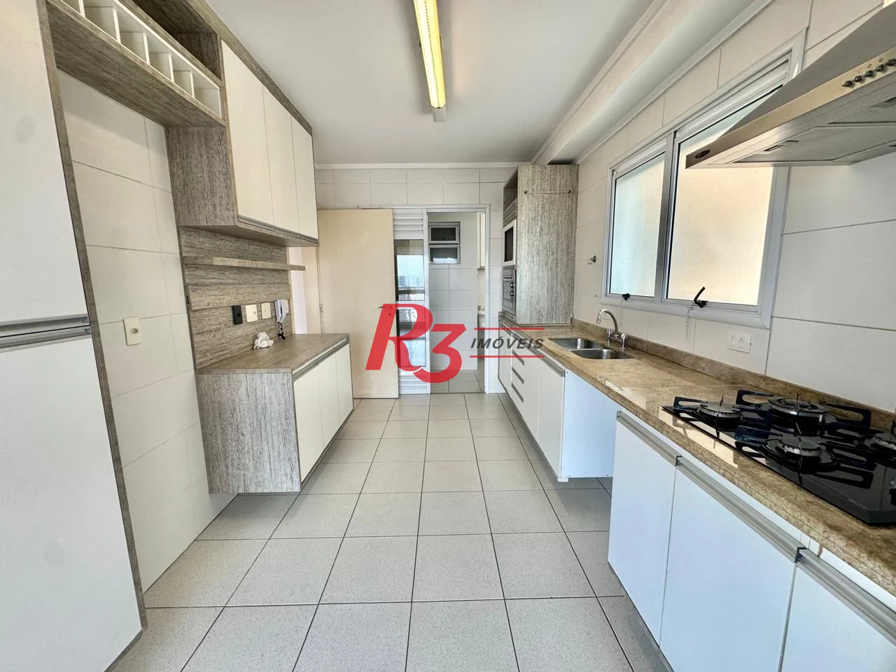 Apartamento com 3 dormitórios para alugar, 159 m² por R$ 10.000,00/mês - Gonzaga - Santos/SP